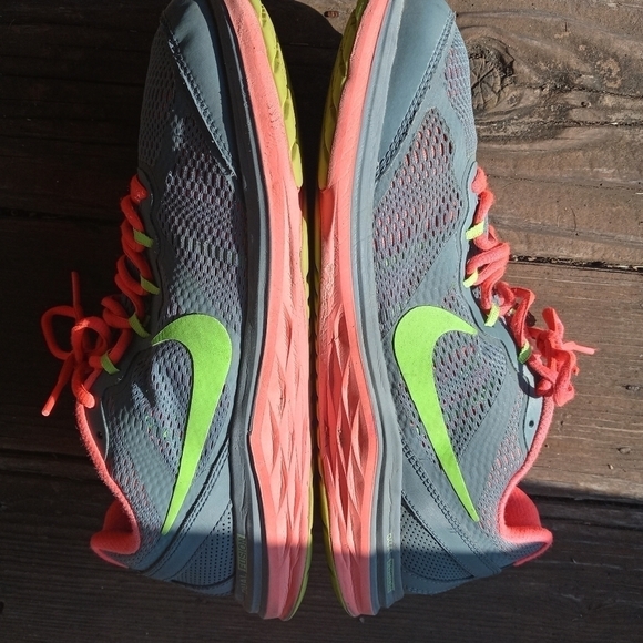NIKE DUAL FUSION RUN 3 WOMENS RUNNING SHOES SIZE 1 - Picture 7 of 8